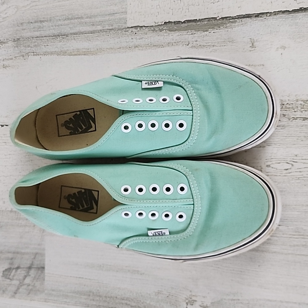 Vans Authentic mint green Lo Pro sneakers tennis shoes Size 8 Men 9.5 Women